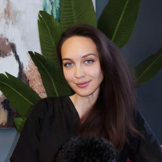 Мастер PETLAND во время работы
